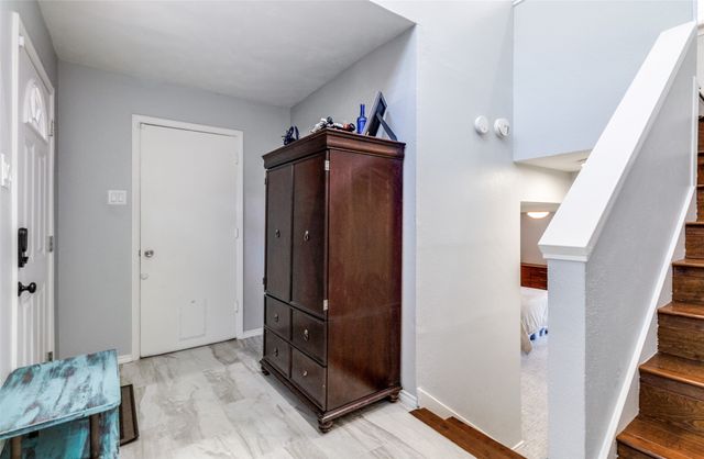 6119 Summer Creek Circle, Dallas, TX 75231