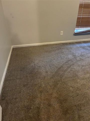 6360 Oak Knoll Road, Montgomery, TX 77316