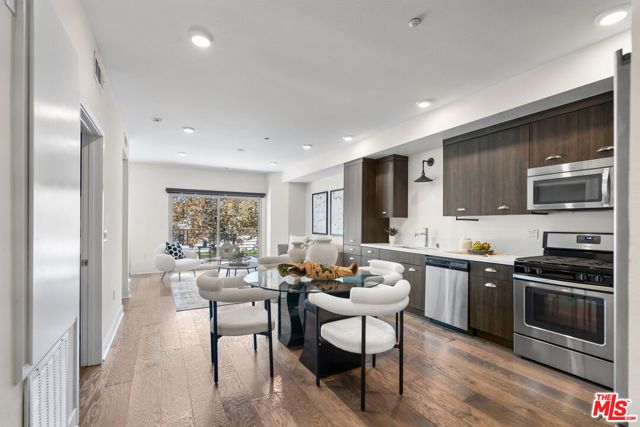 2980 Ripple Place 206, Los Angeles, CA 90039