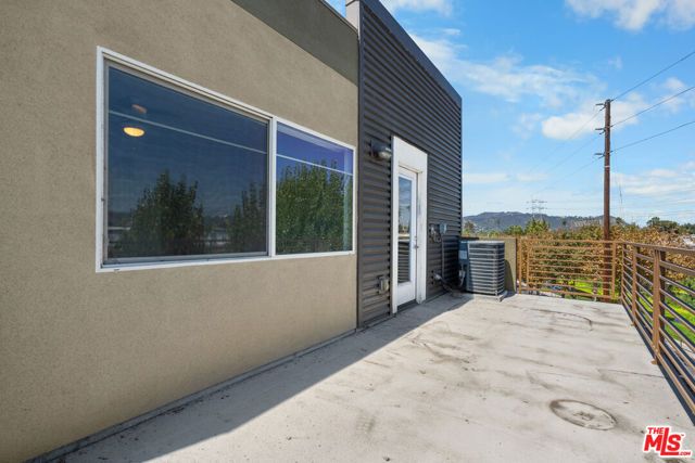 2980 Ripple Place 206, Los Angeles, CA 90039