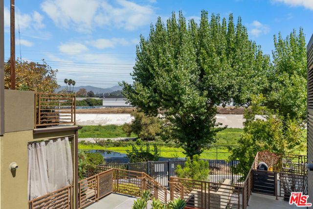 2980 Ripple Place 206, Los Angeles, CA 90039