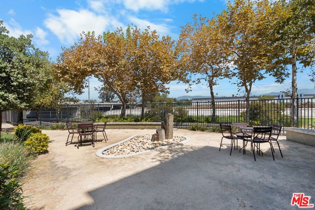 2980 Ripple Place 206, Los Angeles, CA 90039