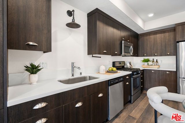 2980 Ripple Place 206, Los Angeles, CA 90039