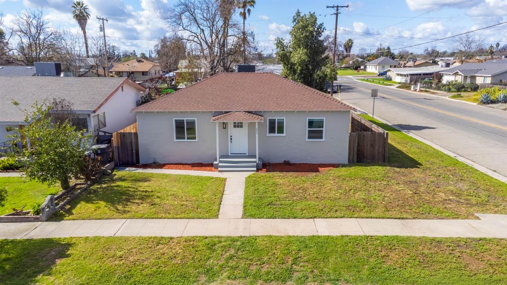Image 1 of property listing at 257 N F Street, Tulare, CA 93274