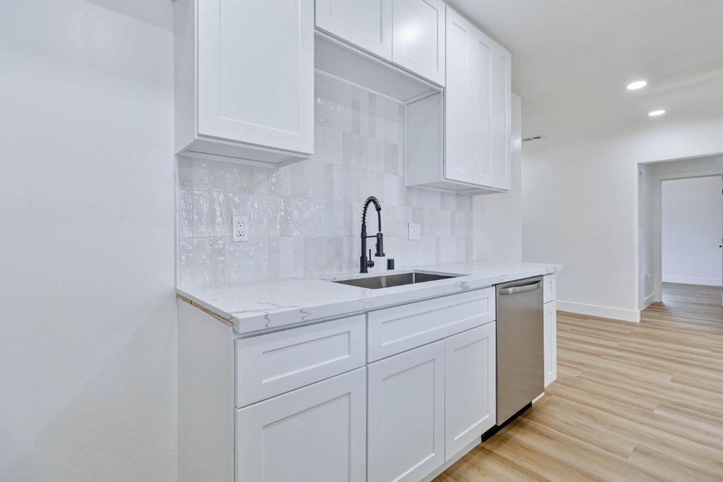 Image 16 of property listing at 257 N F Street, Tulare, CA 93274