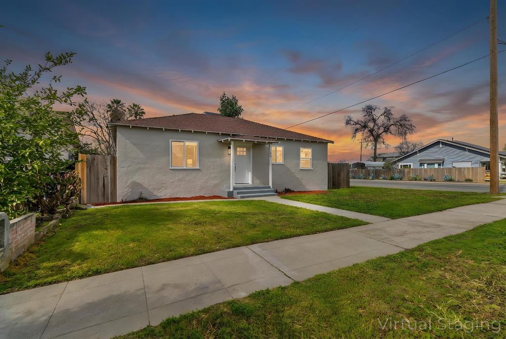 Image 2 of property listing at 257 N F Street, Tulare, CA 93274