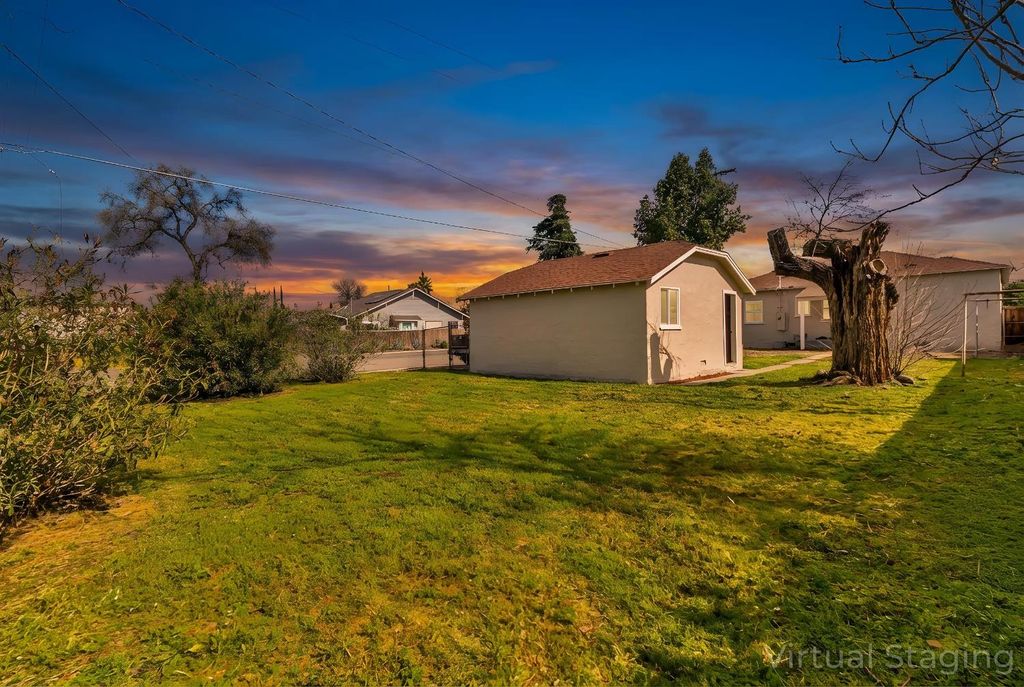 Image 38 of property listing at 257 N F Street, Tulare, CA 93274