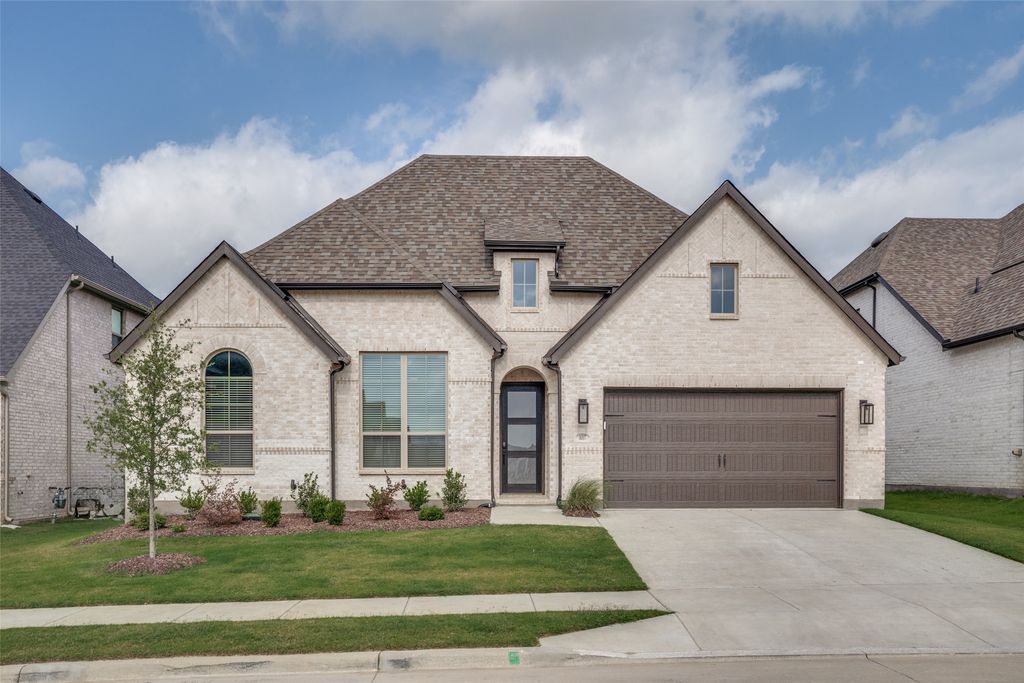 16317 Renault Street, Justin, TX 76247