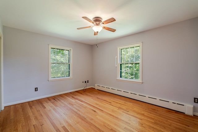 527 CRESTOVER DR, Broadway, VA 22815