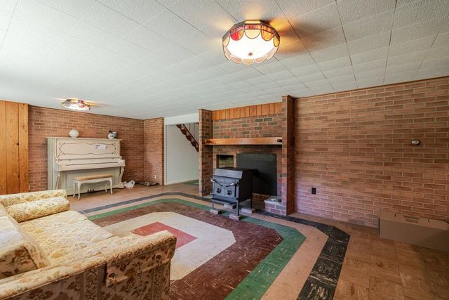 527 CRESTOVER DR, Broadway, VA 22815