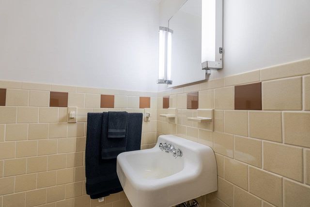 527 CRESTOVER DR, Broadway, VA 22815