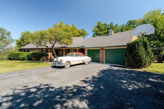 527 CRESTOVER DR, Broadway, VA 22815