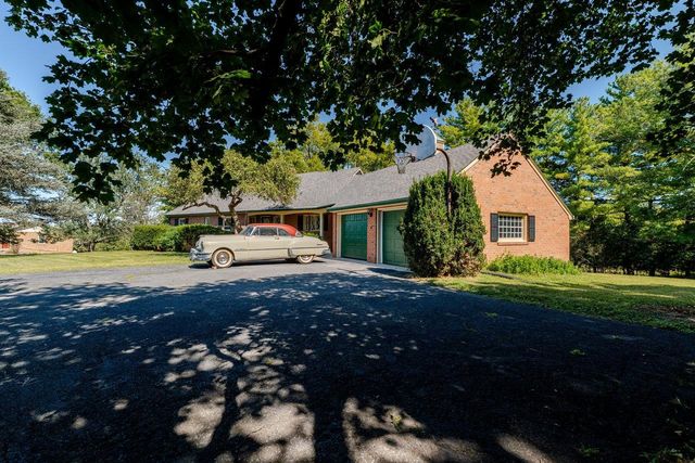 527 CRESTOVER DR, Broadway, VA 22815