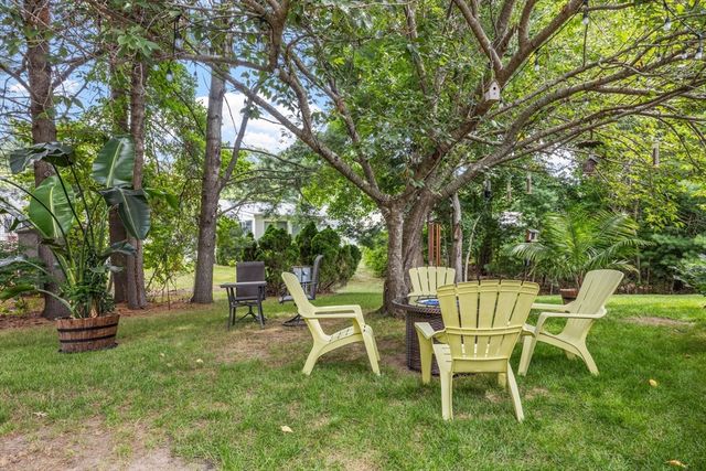 21 Trailwood Dr., Bridgewater, MA 02324