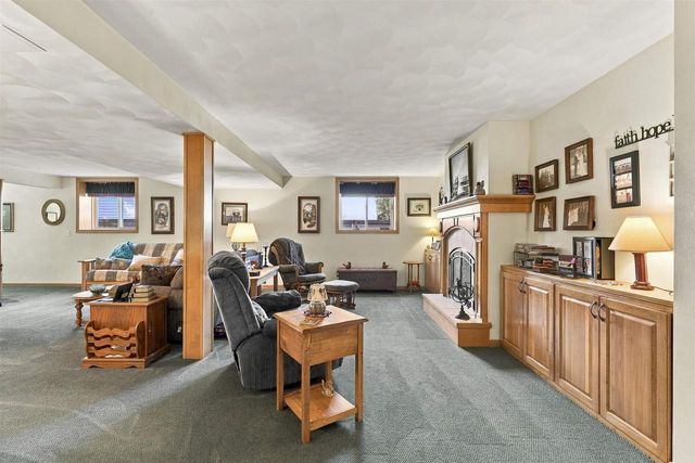 1394 W MASON RIDGE COURT, Appleton, WI 54914