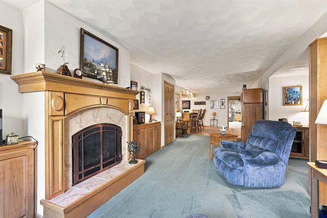 1394 W MASON RIDGE COURT, Appleton, WI 54914