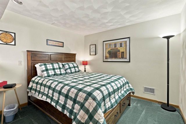 1394 W MASON RIDGE COURT, Appleton, WI 54914