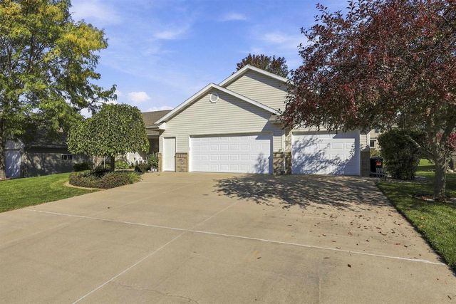 1394 W MASON RIDGE COURT, Appleton, WI 54914