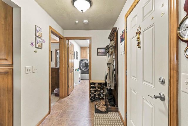 1394 W MASON RIDGE COURT, Appleton, WI 54914