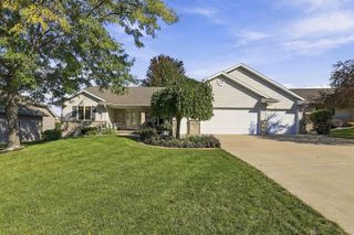 1394 W MASON RIDGE COURT, Appleton, WI 54914
