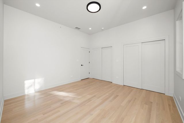 1037 Belleforte Avenue, Oak Park, IL 60302