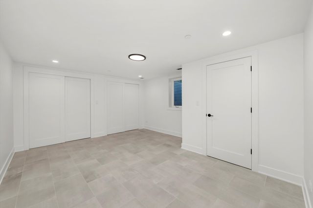 1037 Belleforte Avenue, Oak Park, IL 60302