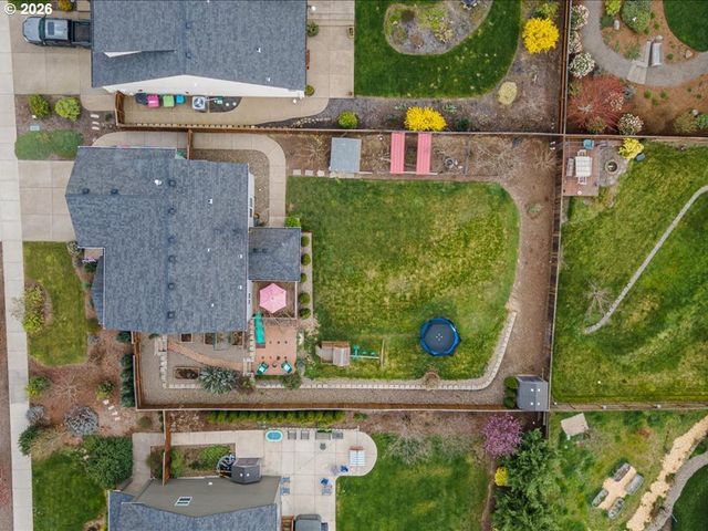 424 Sw MT ST HELENS St, Mc Minnville, OR 97128