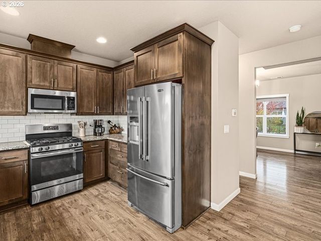 424 Sw MT ST HELENS St, Mc Minnville, OR 97128