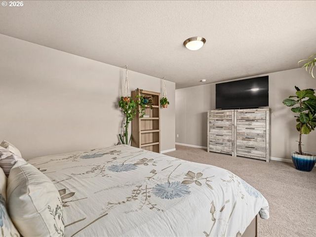 424 Sw MT ST HELENS St, Mc Minnville, OR 97128