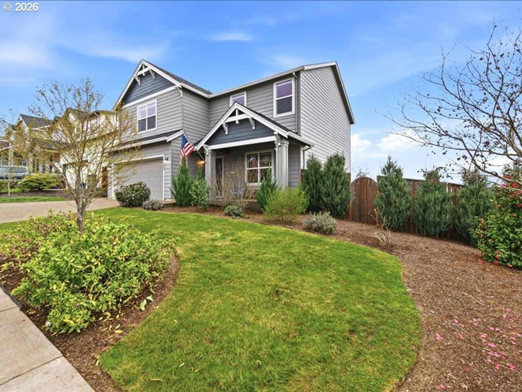 424 Sw MT ST HELENS St, Mc Minnville, OR 97128