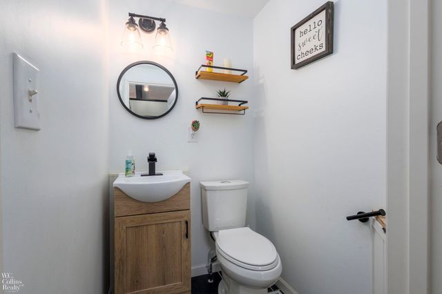 9059 Sandy Ridge Drive, White Lake, MI 48386