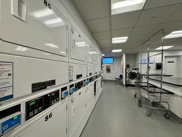 33 Pond Ave 908, Brookline, MA 02445