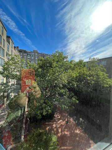 33 Pond Ave 908, Brookline, MA 02445