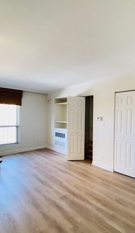 33 Pond Ave 908, Brookline, MA 02445