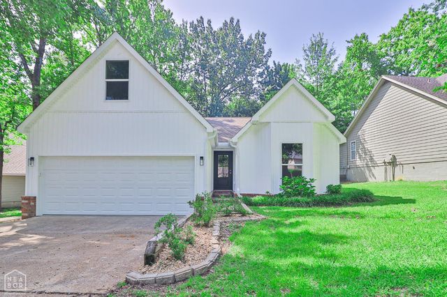 1207 Hunters Run Cove, Jonesboro, AR 72401