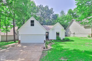 1207 Hunters Run Cove, Jonesboro, AR 72401
