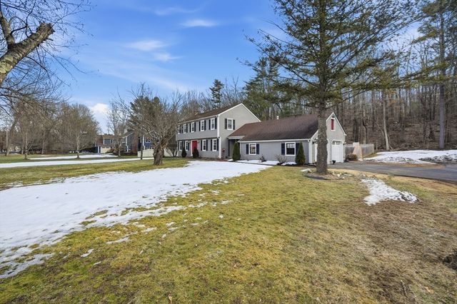 1173 E Mountain Rd, Westfield, MA 01085