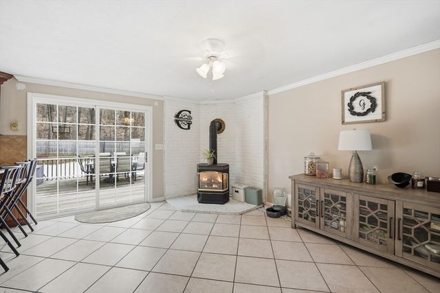 1173 E Mountain Rd, Westfield, MA 01085