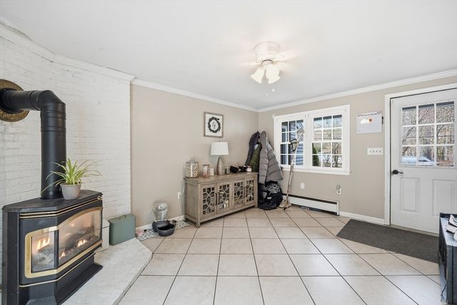 1173 E Mountain Rd, Westfield, MA 01085