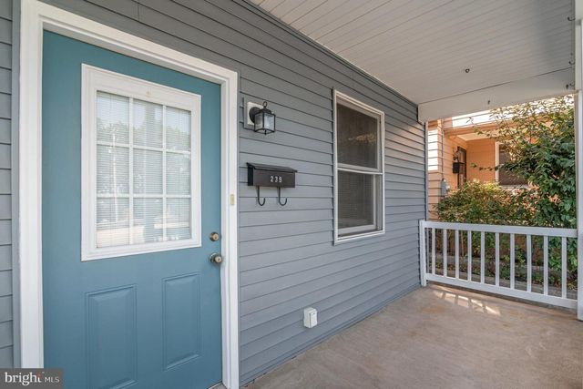 239 N ENOLA RD, Enola, PA 17025