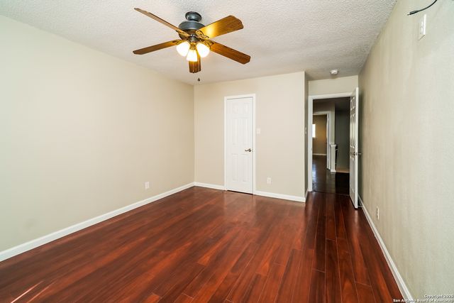 6735 Sunlit Pass Drive, San Antonio, TX 78239