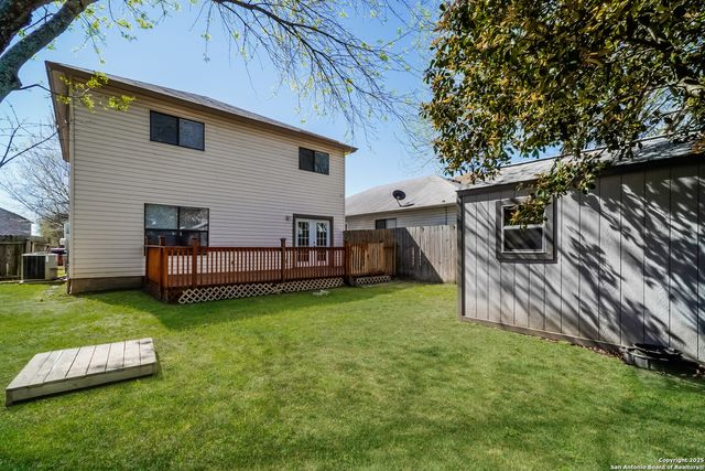 6735 Sunlit Pass Drive, San Antonio, TX 78239