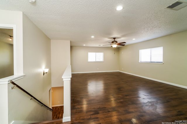 6735 Sunlit Pass Drive, San Antonio, TX 78239