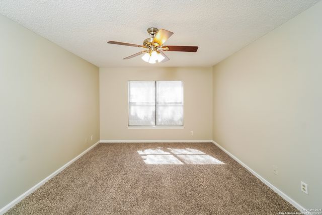 6735 Sunlit Pass Drive, San Antonio, TX 78239