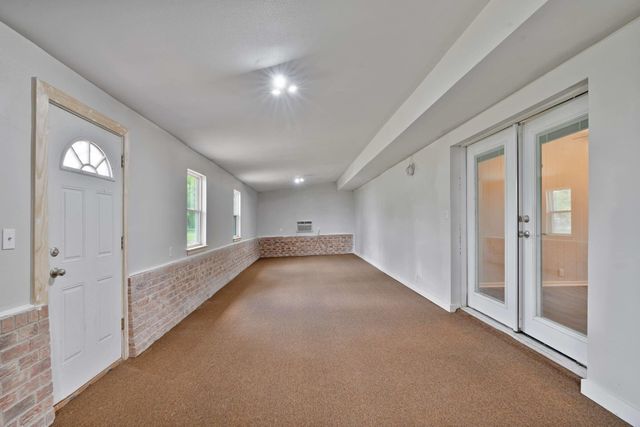 120 N Douglas Street, Bogata, TX 75417