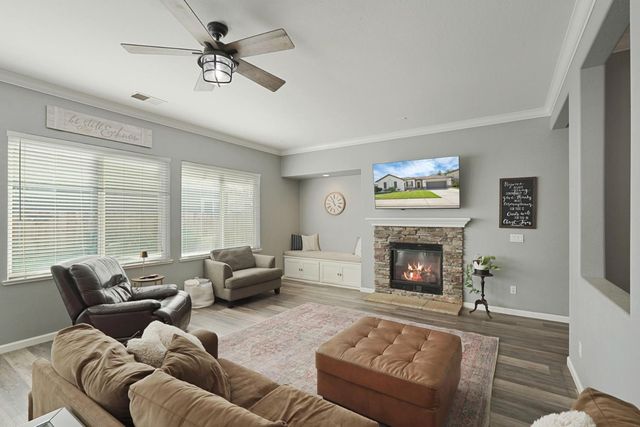 602 S Highland Ave, Ripon, CA 95366