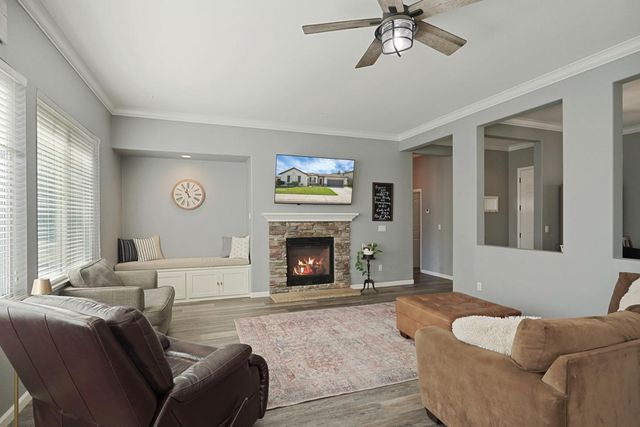 602 S Highland Ave, Ripon, CA 95366