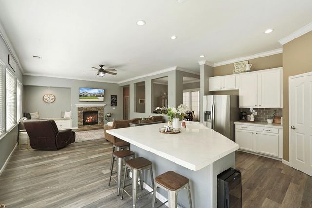 602 S Highland Ave, Ripon, CA 95366