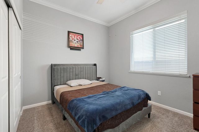 602 S Highland Ave, Ripon, CA 95366