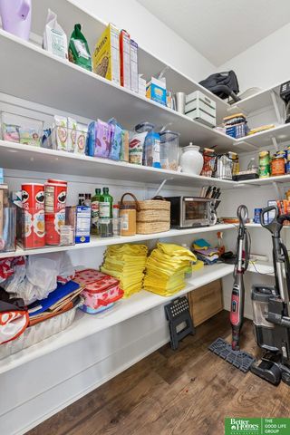 2513 N 186th Street, Elkhorn, NE 68022